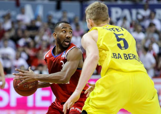 也成为了媒 也成为了媒